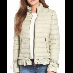 Bernardo Beige Ruffle Hem Puffer Jacket